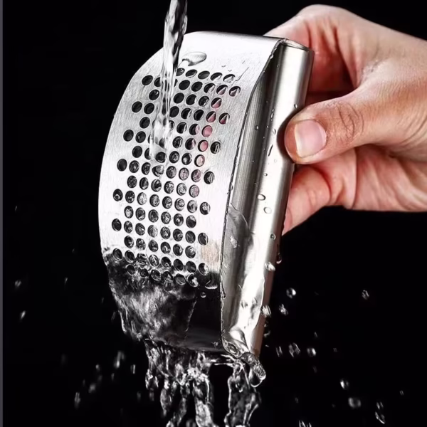 Stainless Steel Garlic Press Crusher Manual Garlic Mincer Chopping Tool - Image 5
