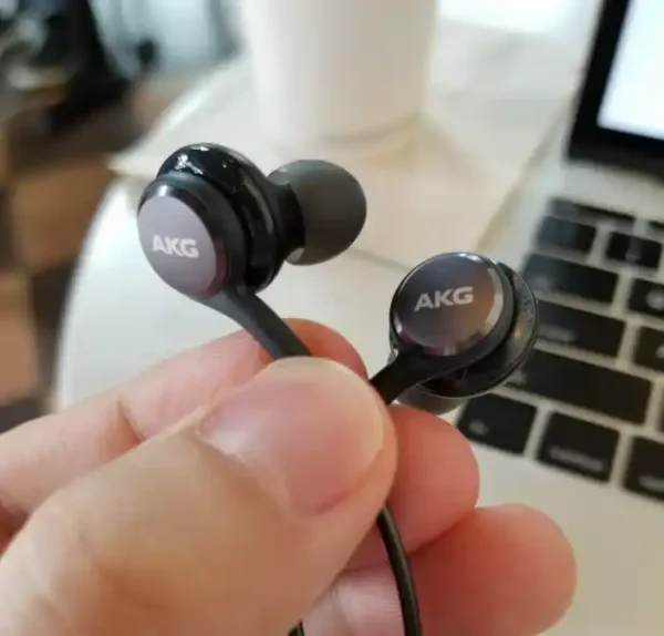 Samsung Galaxy AKG Wired Earphones In-ear High Quality Audio Earphone - Image 3
