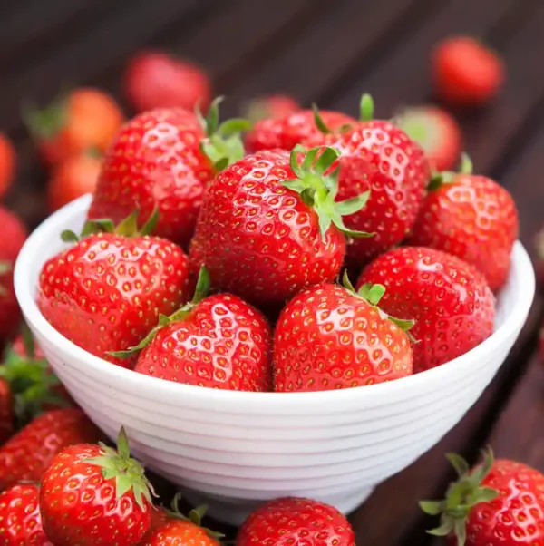 25PCS Imported Strawberry Original Candy Toffee Chinese Cute Family Party Pack - Image 3