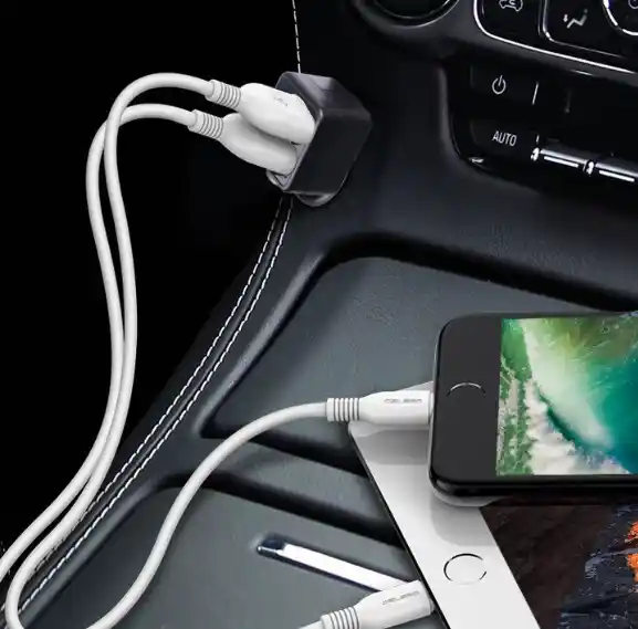 New Dual USB Port Car Power Charger