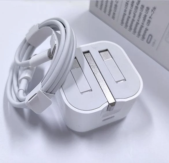 35W USB C Power Adapter and USB-C to Lightning cable - Image 3